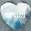 Diesel SS17 ADV Campaign: MAKE LOVE NOT WALLS, a film directed by David LaChapelle - Diesel tager et standpunkt mod mure (fysiske og metaforiske) i præsentationen af deres forårskollektion