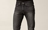Ralph Lauren jeans pris 899 kr. Har en virkelig fed vask. Jeans er et musthave, så find nogle, som sidder godt og som også passer til en blazer.
